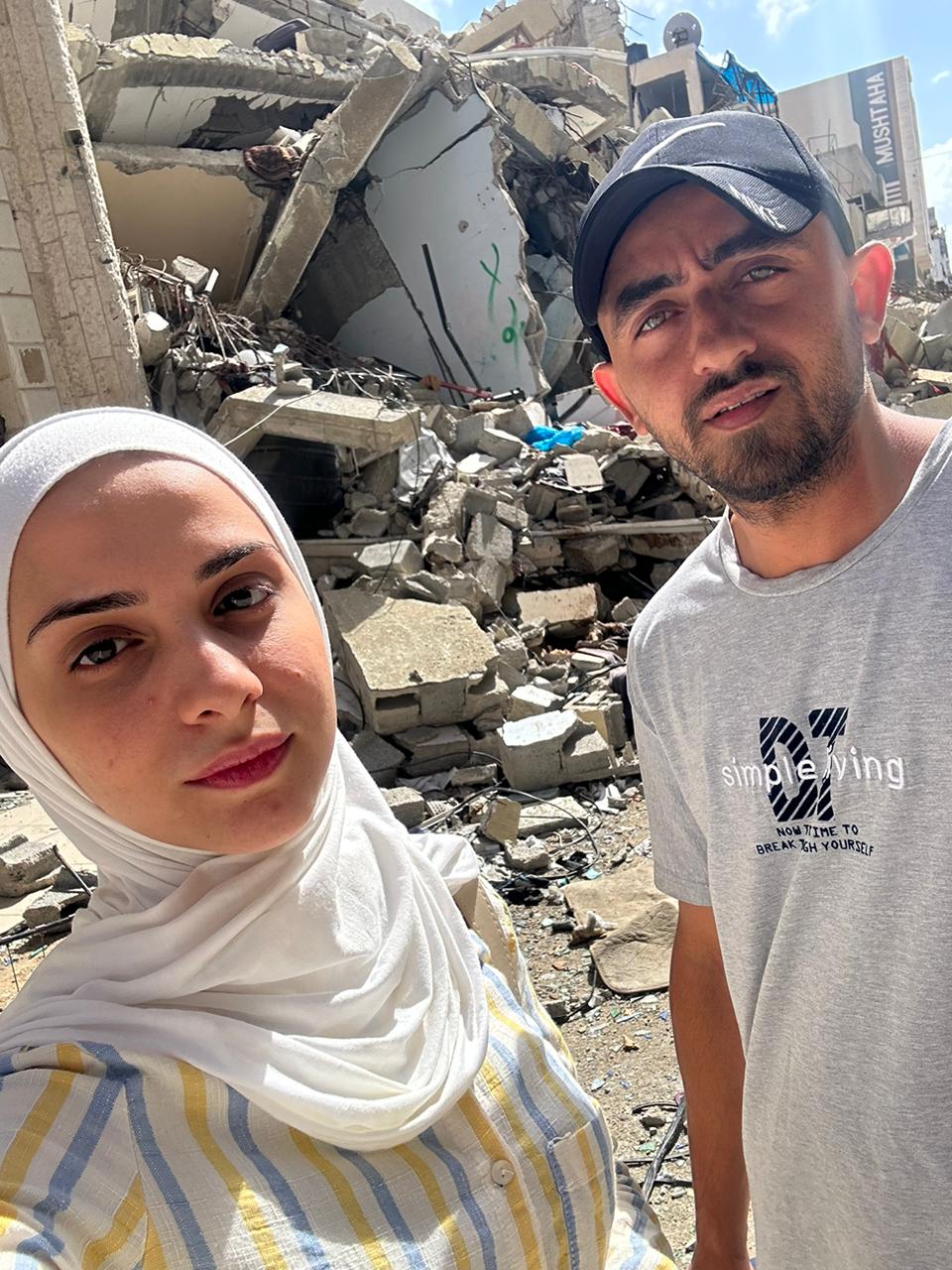 Selfie of Hanin and Bassam in Gaza